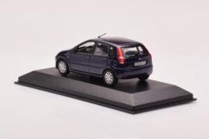 Ford Fusion Azul Minichamps 1:43 403082205 Metal - imagem 3 de 4