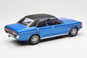 Ford Granada Mk1 Azul Metalizado Preto Mate MCG 1:18 MCG18394 Metal - imagem 2 de 6