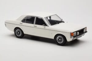 Ford Granada Mk1 Branco MCG 1:18 MCG18395 Metal - imagem 4 de 6