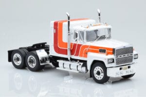 Ford LTL 9000 Branco Vermelho Laranja IXO 1:43 TR094 Metal - imagem 3 de 5