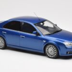 Ford Mondeo ST220 Performance Azul Otto 1:18 OT448 - image 4 of 6