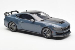 Ford Mustang Dark Horse Vapor Azul Metallic GT Spirit 1:18 GT454 Resina - imagem 4 de 6