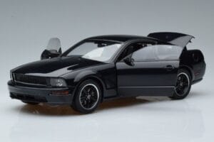 Ford Mustang GT S197 Bullitt AUTOart 1:18 73067 Metal - imagem 2 de 7