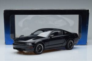 Ford Mustang GT S197 Bullitt AUTOart 1:18 73067 Metal - imagem 7 de 7