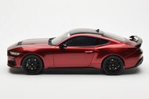 Ford Mustang GT S650 Rapid Vermelho GT Spirit 1:18 GT433 Resina - imagem 3 de 6
