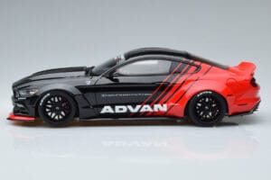 Ford Mustang S550 LB Works Liberty Walk Advan GT Spirit 1:18 KJ035 Resina - imagem 3 de 6