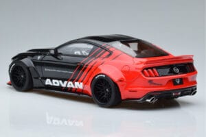 Ford Mustang S550 LB Works Liberty Walk Advan GT Spirit 1:18 KJ035 Resina - imagem 5 de 6