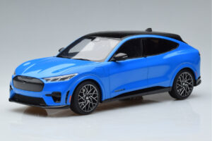 Ford Mustang Mach-E GT Performance Azul Otto 1:18 OT414 Resina