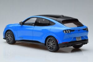 Ford Mustang Mach-E GT Performance Azul Otto 1:18 OT414 Resina - imagem 5 de 6