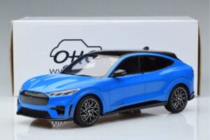 Ford Mustang Mach-E GT Performance Azul Otto 1:18 OT414 Resina - imagem 6 de 6