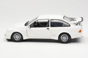 Ford Sierra RS RHD Branco Minichamps 1:18 150084070 Metal - imagem 4 de 8
