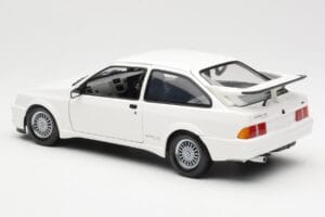 Ford Sierra RS RHD Branco Minichamps 1:18 150084070 Metal - imagem 7 de 8