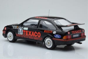 Ford Sierra RS500 Cosworth Texaco #67 K. Ludwig / K. Niedzwiedz / S. Soper 24 Hours of Nurburgring Winner 1987 IXO 1:18 18RMC - imagem 5 de 6