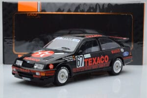 Ford Sierra RS500 Cosworth Texaco #67 K. Ludwig / K. Niedzwiedz / S. Soper 24 Hours of Nurburgring Winner 1987 IXO 1:18 18RMC - imagem 6 de 6