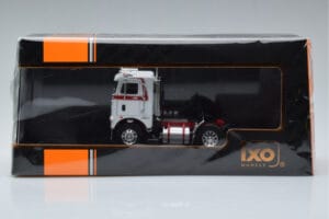 Freightliner COE Branco IXO 1:43 TR128 Metal - imagem 6 de 6