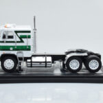 Freightliner FLA Branco Verde IXO 1:43 - image 2 of 4