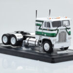 Freightliner FLA Branco Verde IXO 1:43 - image 3 of 4
