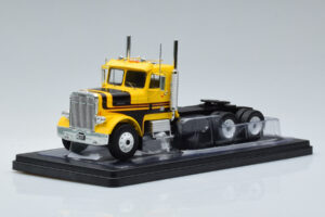 Freightliner FLC120 64T Amarelo IXO 1:43 TR116