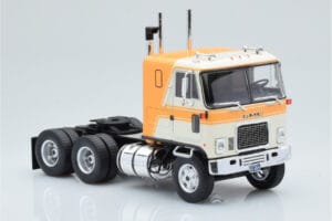 GMC Astro 95 Bege Branco IXO 1:43 TR167 Metal - imagem 3 de 5