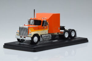 GMC General Laranja IXO 1:43 TR129