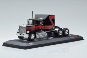 GMC General Vermelho Preto IXO 1:43 TR102