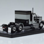 GMC General Prata Preto IXO 1:43 TR117 - image 2 of 6