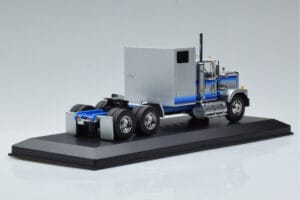 GMC General Prata IXO 1:43 TR079 Metal - imagem 2 de 6
