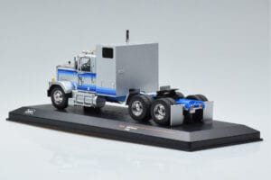GMC General Prata IXO 1:43 TR079 Metal - imagem 5 de 6