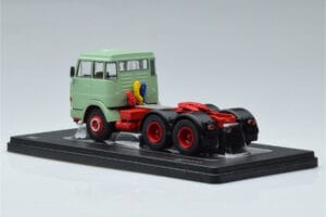 Henschel HS 19 TS Verde IXO 1:43 TR151 Metal - imagem 5 de 6
