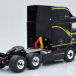International Eagle Cabover Preto IXO 1:43 - image 2 of 5