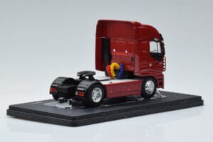 Iveco Stralis 480 Vermelho IXO 1:43 TR086 Metal - imagem 2 de 6
