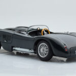 Jaguar C-Type Verde AUTOart 1:18 - image 7 of 8