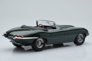 Jaguar E-Type Series 1 Roadster Verde KK-Scale 1:18 KKDC180481 Metal - imagem 2 de 6