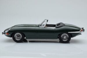 Jaguar E-Type Series 1 Roadster Verde KK-Scale 1:18 KKDC180481 Metal - imagem 3 de 6