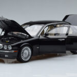 Jaguar XJ6 X350 Ebony Preto Almost Real 1:18 - image 2 of 11