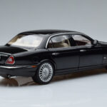 Jaguar XJ6 X350 Ebony Preto Almost Real 1:18 - image 3 of 11
