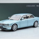 Jaguar XJ6 X350 Seafrost Azul Claro Almost Real 1:18 - image 11 of 11