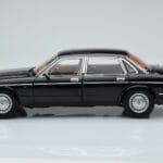 Jaguar XJ6 XJ40 Ebony Preto Almost Real 1:18 - image 4 of 11