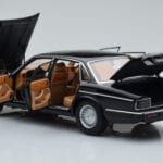 Jaguar XJ6 XJ40 Ebony Preto Almost Real 1:18 - image 5 of 11