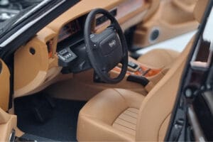 Jaguar XJ6 XJ40 Ebony Preto Almost Real 1:18 810543 Metal - imagem 8 de 11
