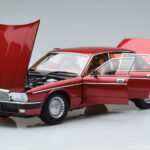 Jaguar XJ6 XJ40 Flamenco Vermelho Almost Real 1:18 - image 2 of 11