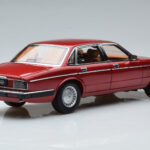 Jaguar XJ6 XJ40 Flamenco Vermelho Almost Real 1:18 - image 3 of 11
