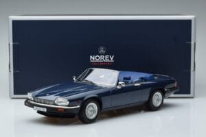 Jaguar XJS V12 Cabriolet Azul Metálico Edição Limitada Norev 1:18 182636 Metal - imagem 6 de 6