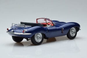 Jaguar XKSS Azul AUTOart 1:18 73510 Metal - imagem 3 de 9
