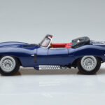 Jaguar XKSS Azul AUTOart 1:18 - image 5 of 9