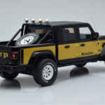 Jeep Gladiator Honcho Preto GT Spirit 1:18 - image 2 of 6