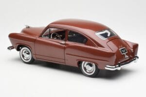 Kaiser Henry J Caribbean Coral Metallic Sun Star 1:18 5101 Metal - imagem 7 de 8
