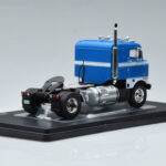 Kenworth Bullnose Azul IXO 1:43 - image 2 of 6