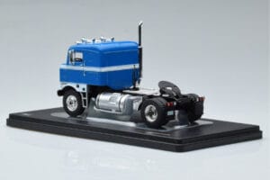 Kenworth Bullnose Azul IXO 1:43 TR154 Metal - imagem 5 de 6