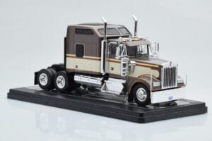 Kenworth W900 Castanho IXO 1:43 TR145 Metal - imagem 3 de 4